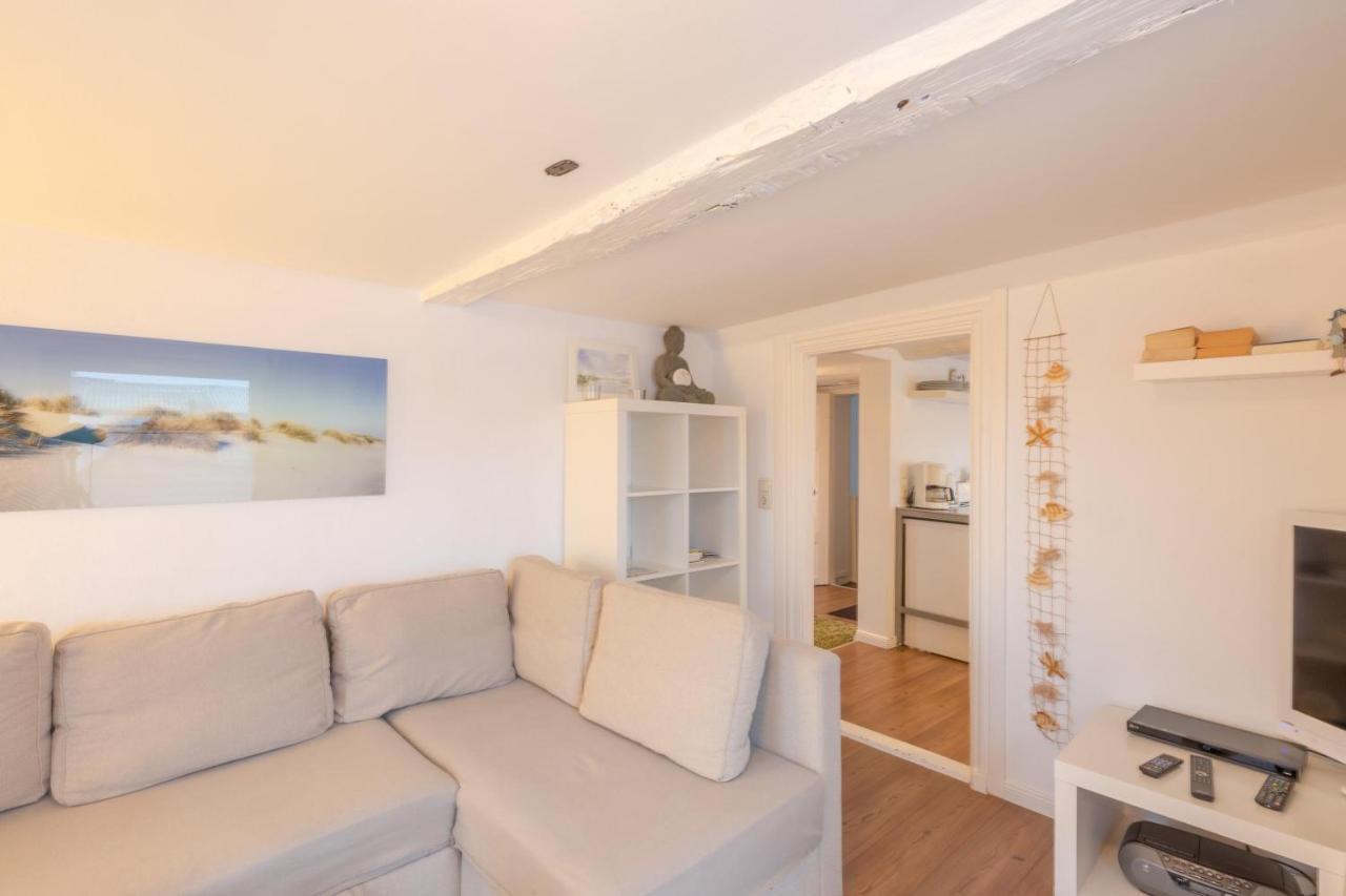 Apartmenthaus Toenning Kleine Kajuete Buitenkant foto